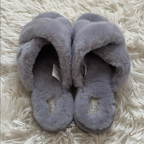 UGG fuzzette genuine shearling slippers - Picture 5 of 15